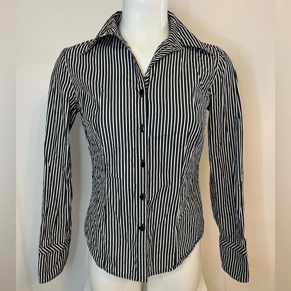 Women’s Navy Blue & White Pin Stripe Button Down Blouse by LOFT Size 4